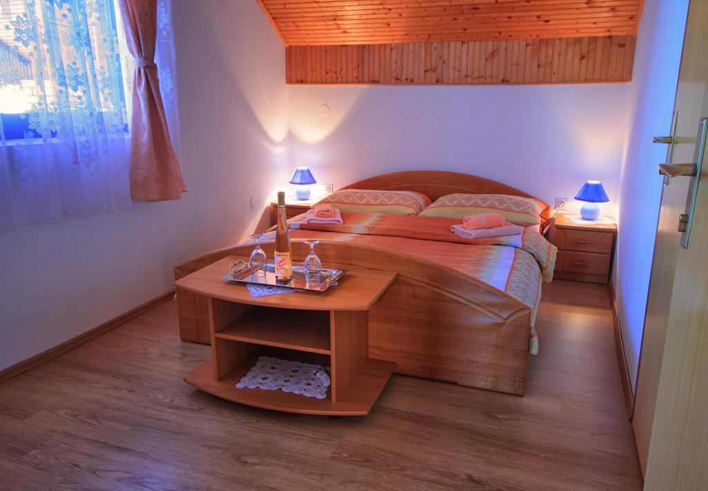 Apartman Josipa Dreznik Grad Ngoại thất bức ảnh