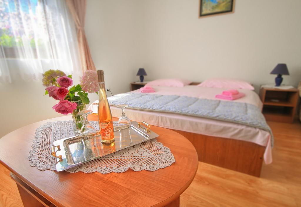 Apartman Josipa Dreznik Grad Ngoại thất bức ảnh