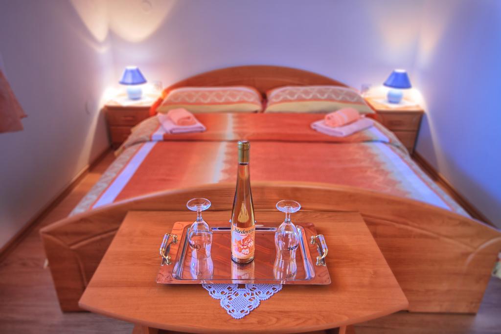 Apartman Josipa Dreznik Grad Ngoại thất bức ảnh